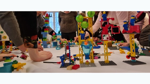 Digitalisation with bricks